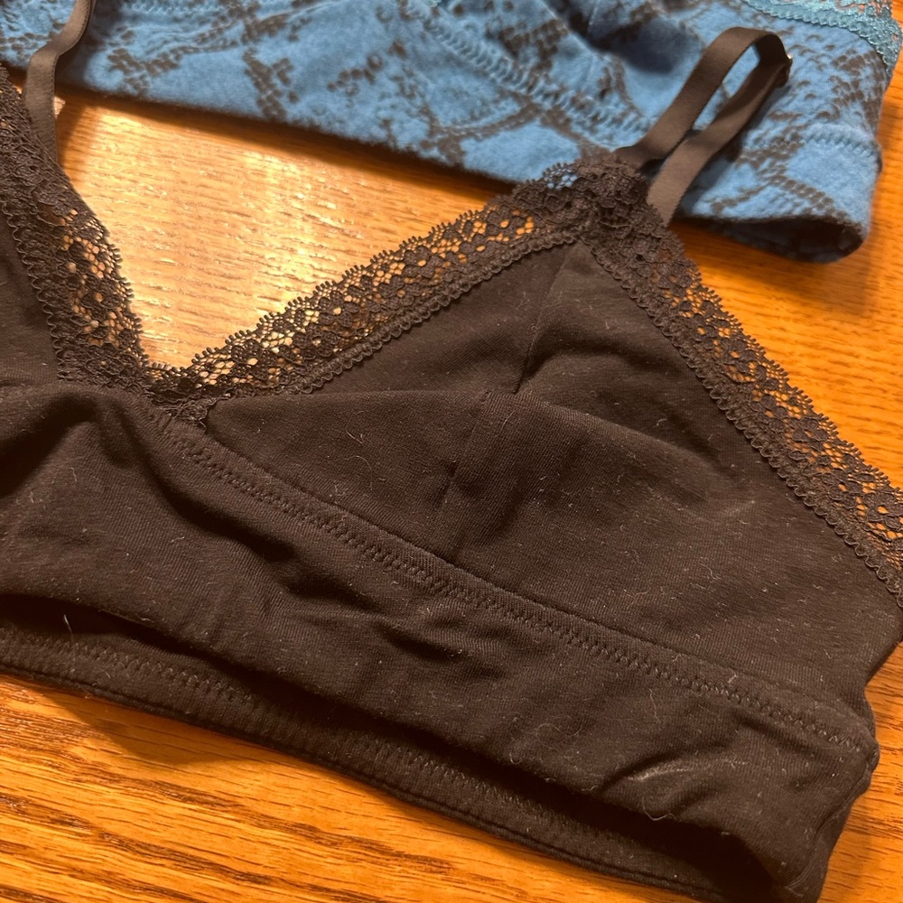 2 Jenni Bralettes 1 Blue Print & 1 Black NWT Size Small - Picture 7 of 12